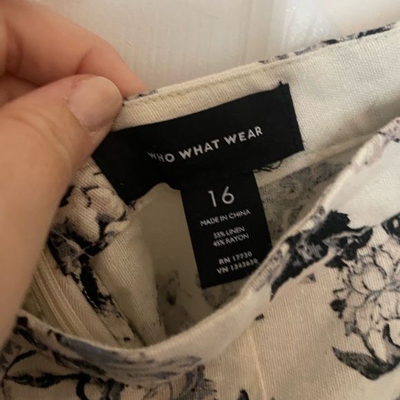 Vintage Floral A-Line skirt by Who What Wear size 16 - Picture 3 of 3